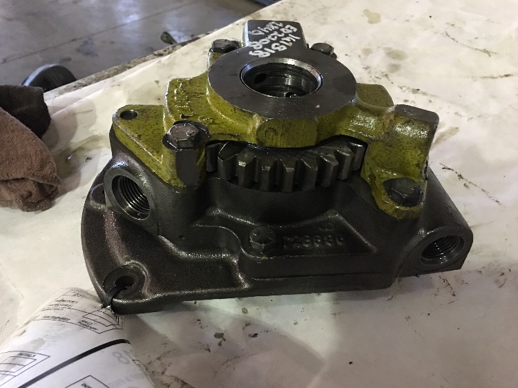 John Deere 2840 Transmission Pump And Parts Ar91278a Stock Number